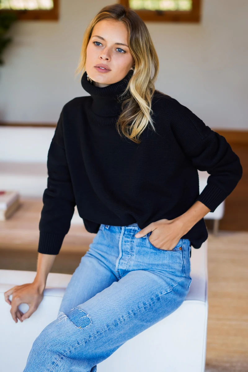 Carolyn Turtleneck - Black