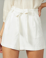 Load image into Gallery viewer, Holtz Linen Shorts in White
