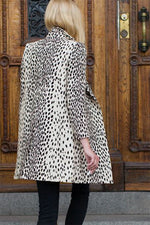Load image into Gallery viewer, Wingtip Coat - Leopard
